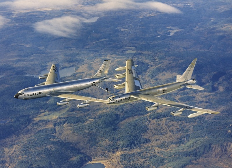 KC-135A tanks up B-52