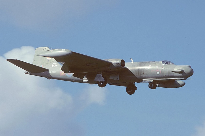 Canberra T.17