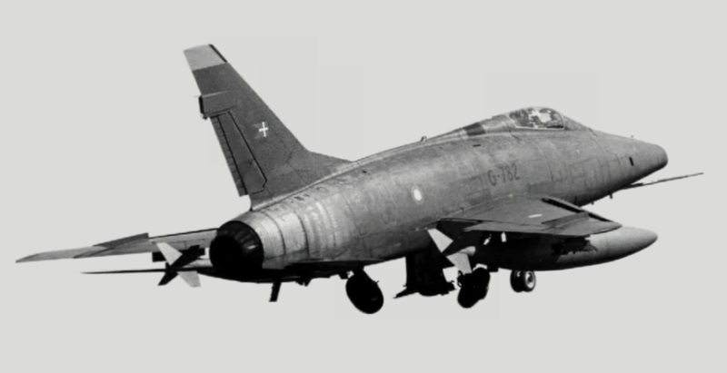 Danish F-100