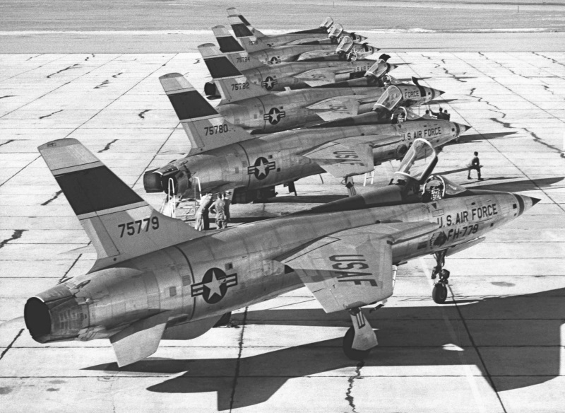 F-105B line-up