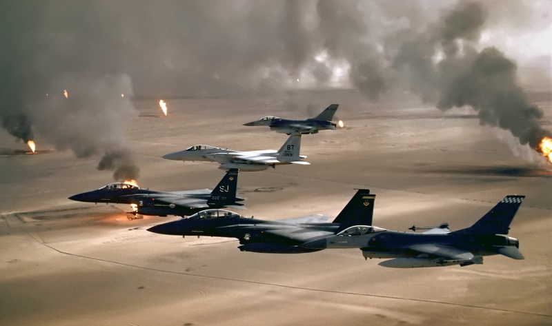F-15s & F-16s over Kuwait / 1991