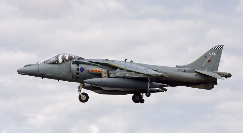 Blueprints > Modern airplanes > BAe > British Aerospace BAe Harrier GR.7